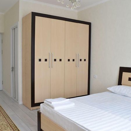 Hostel Sebzor Tashkent Bagian luar foto