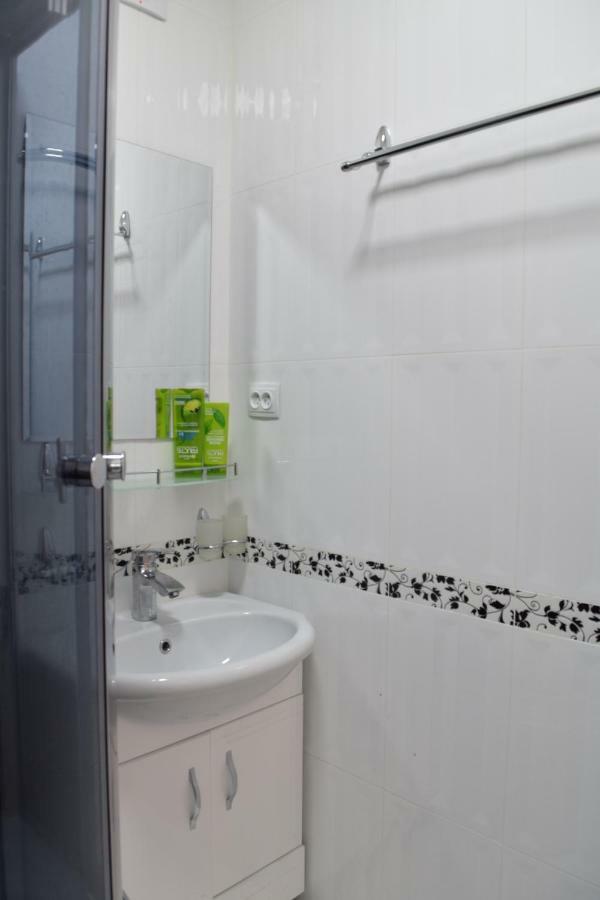 Hostel Sebzor Tashkent Bagian luar foto