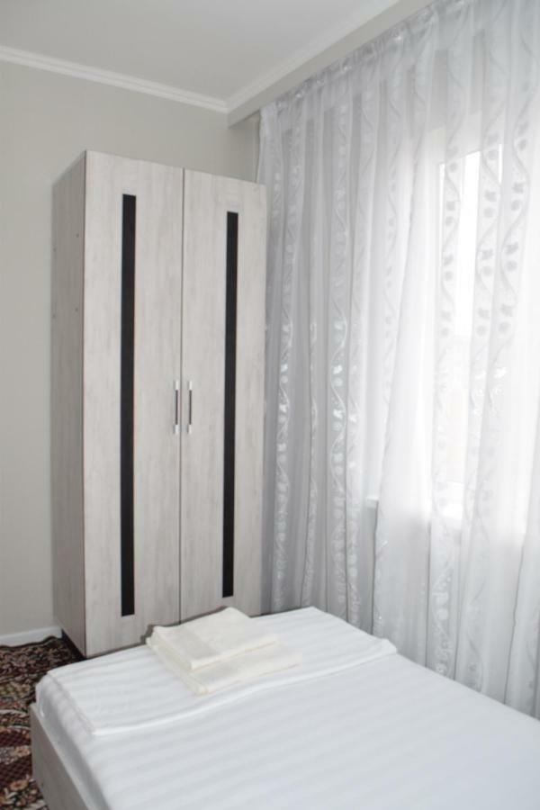 Hostel Sebzor Tashkent Bagian luar foto