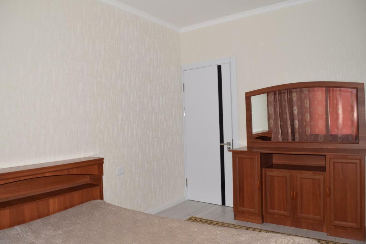 Hostel Sebzor Tashkent Bagian luar foto